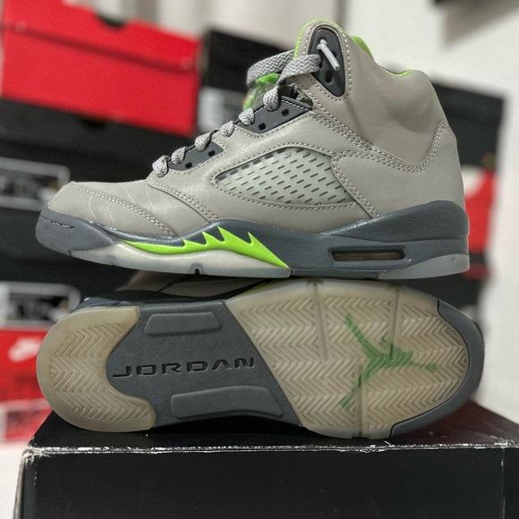 Jordan 5 Retro
Green Bean  (GS) - Picture 5 of 9